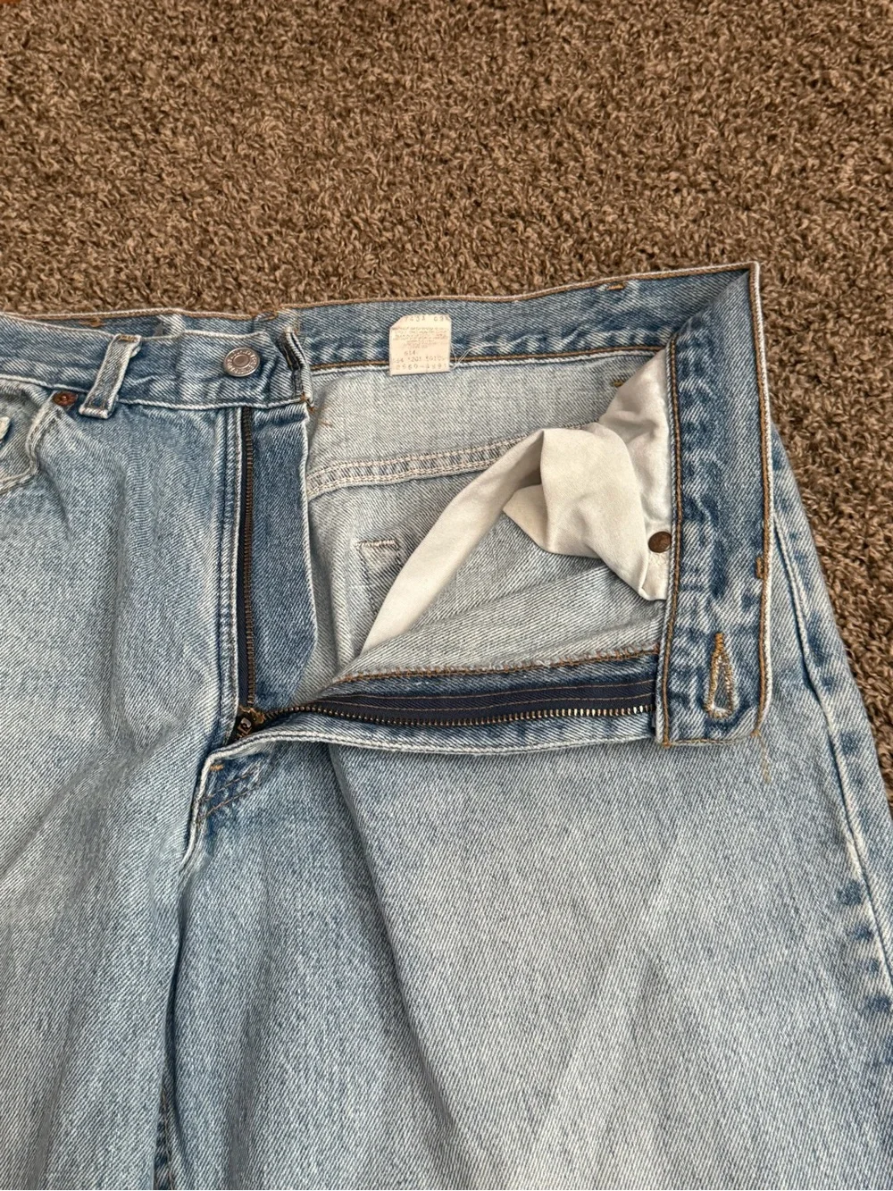 Levi's 550 Relaxed Fit Vintage 90s USA Made Light Wash Jeans Men's Size 34x30